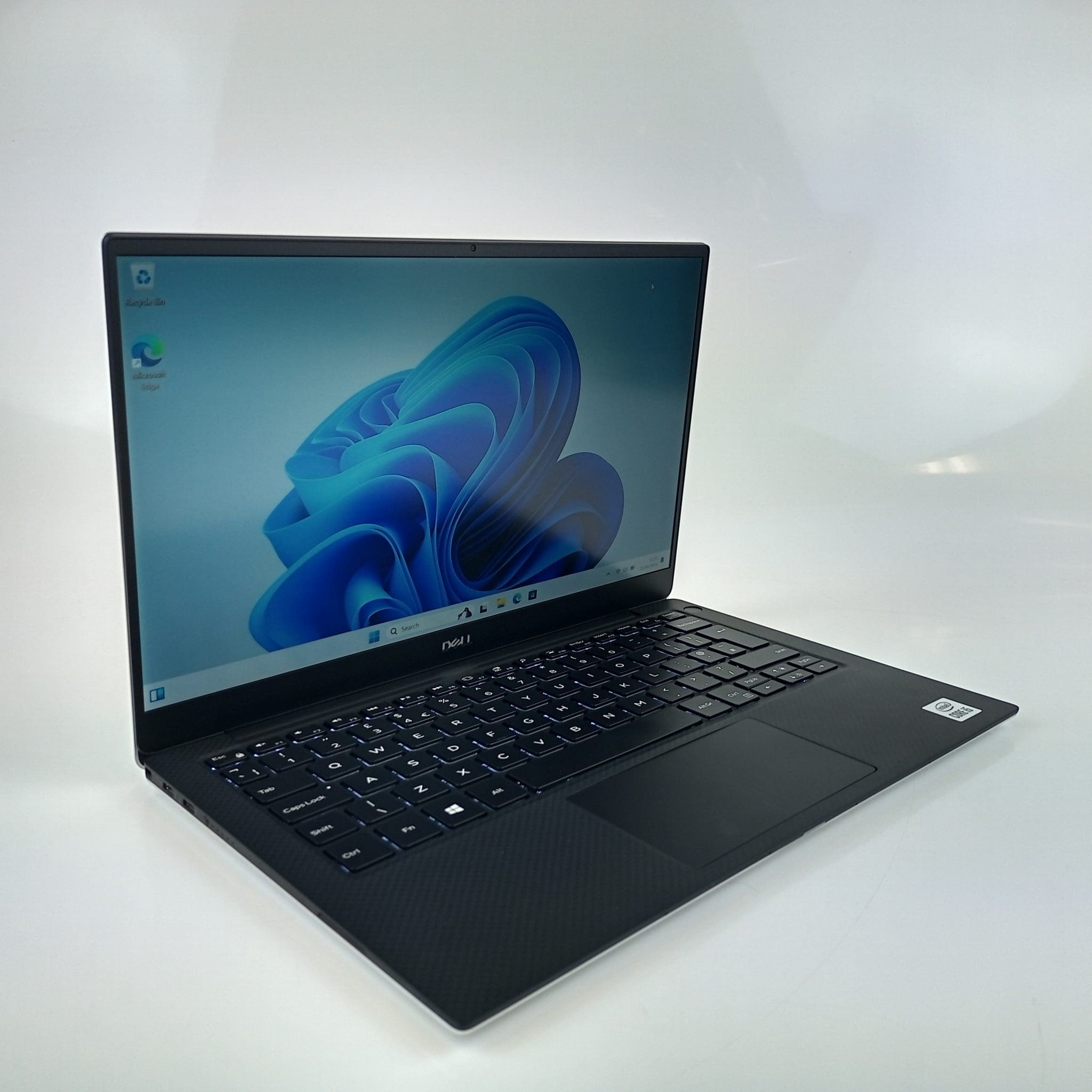 Windowsノート本体 Dell XPS 13 7390 Core i5 8GB 256GB Amazon.com: Dell XPS 13 7390 13.3