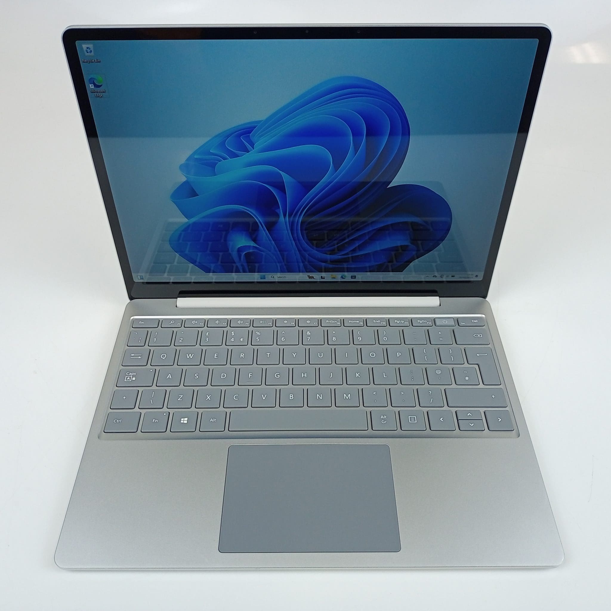 Microsoft Surface Laptop Go i5-1035G1 8GB RAM 128GB SSD Win 11 Pro 