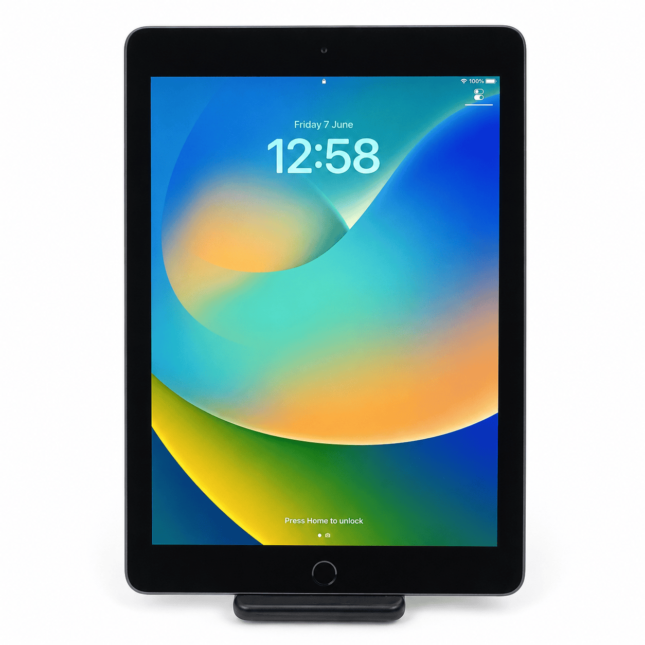 Apple iPad (第5世代) スペースグレイA1822 Wi-Fiモデル Apple iPad 5th Gen A1822 9.7