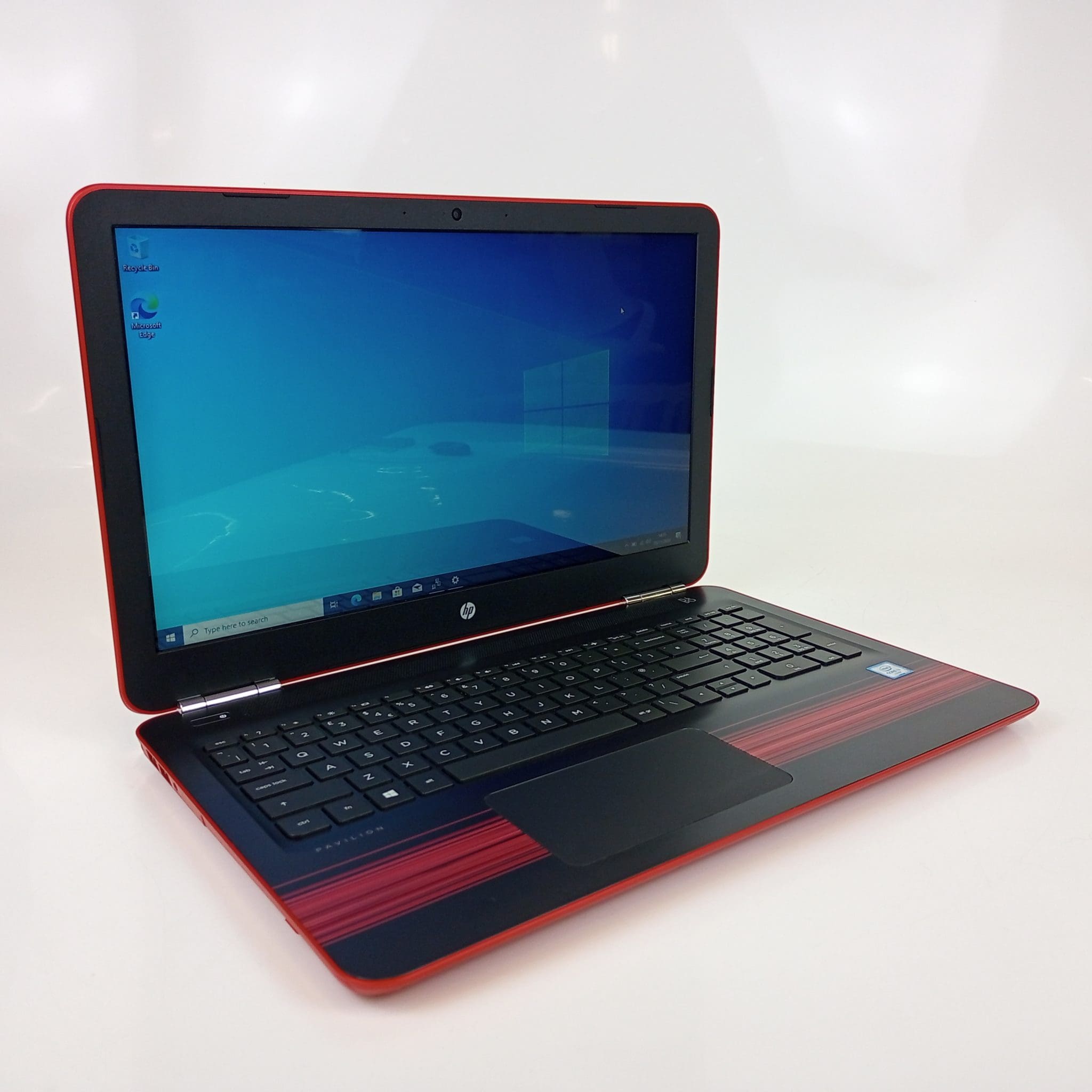 HP Pavilion 15 Laptop HD i3-6100U 8GB RAM 256GB SSD Win 10