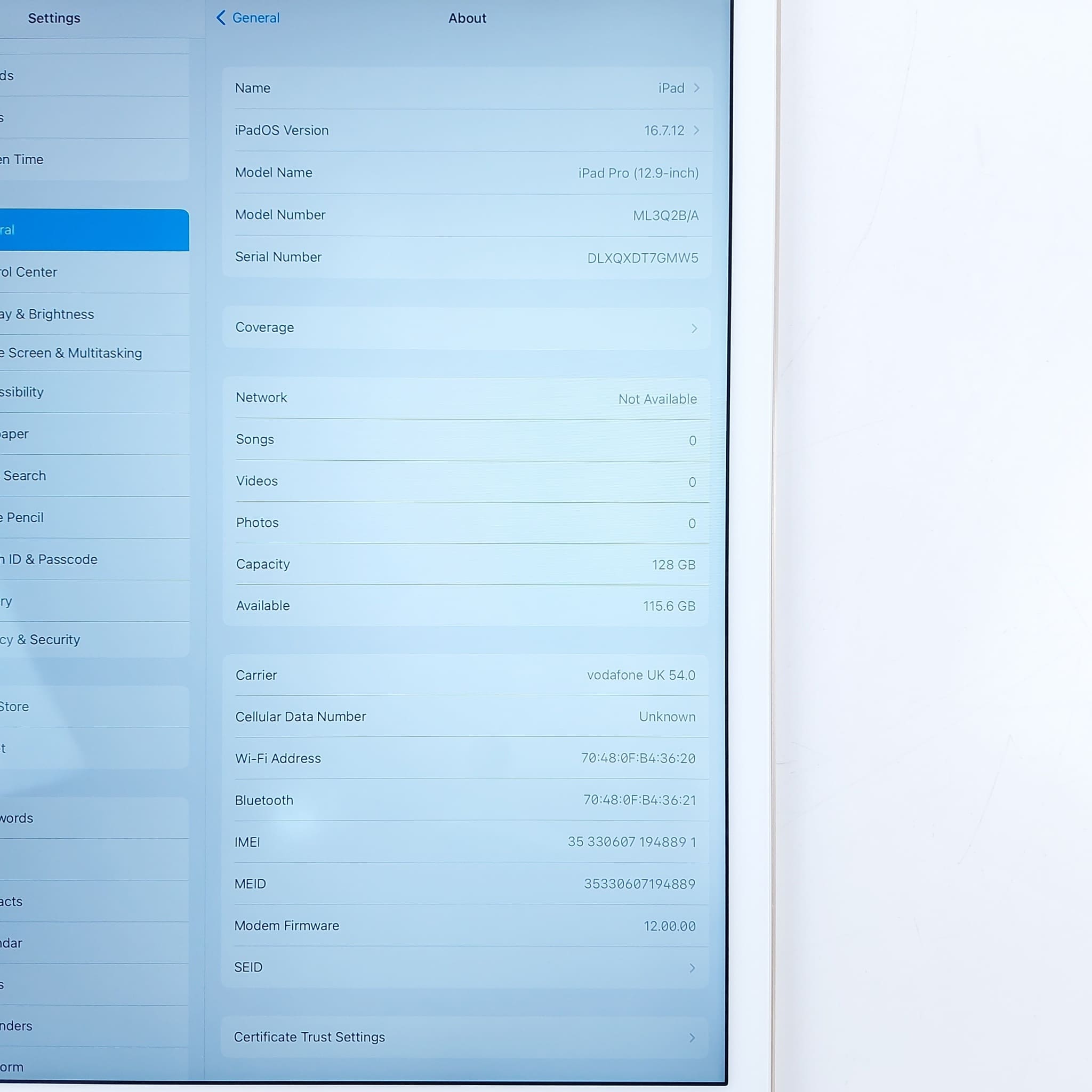 Apple iPad Pro 12.9-inch A1652 Tablet WIFI + Cellular 128GB Gold 2015 fair cond - Image 5