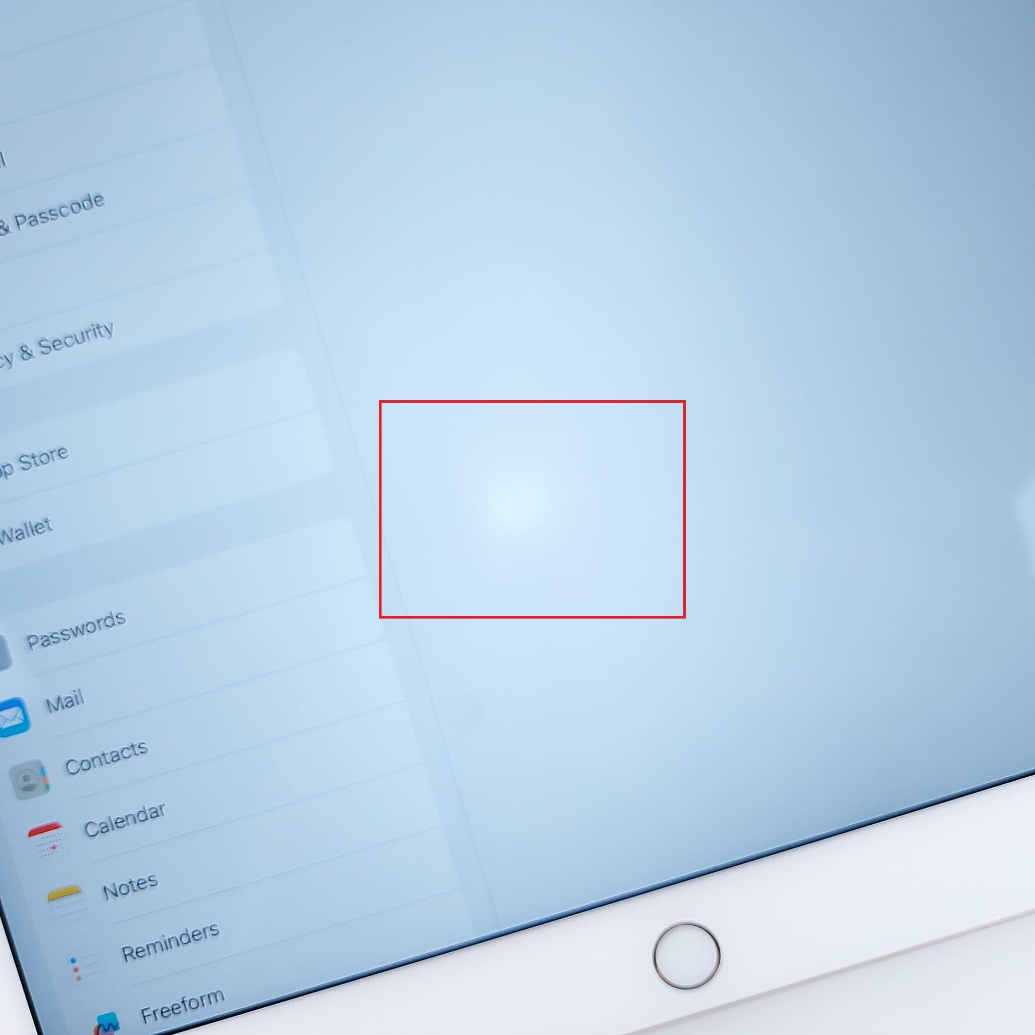 Apple iPad Pro 12.9-inch A1652 Tablet WIFI + Cellular 128GB Gold 2015 fair cond - Image 10